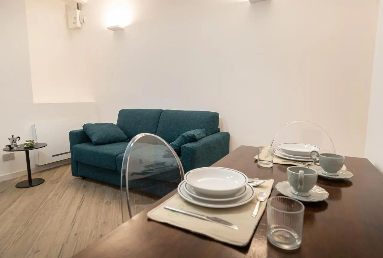 Trastevere Elegance Apartment Roma 0*,  Italia